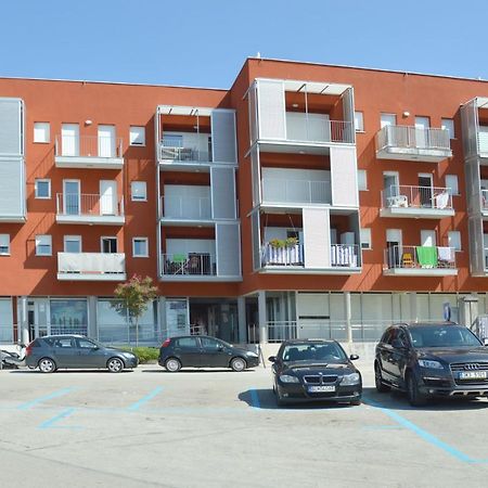 Apartment Riva Sea View Умаг Екстер'єр фото