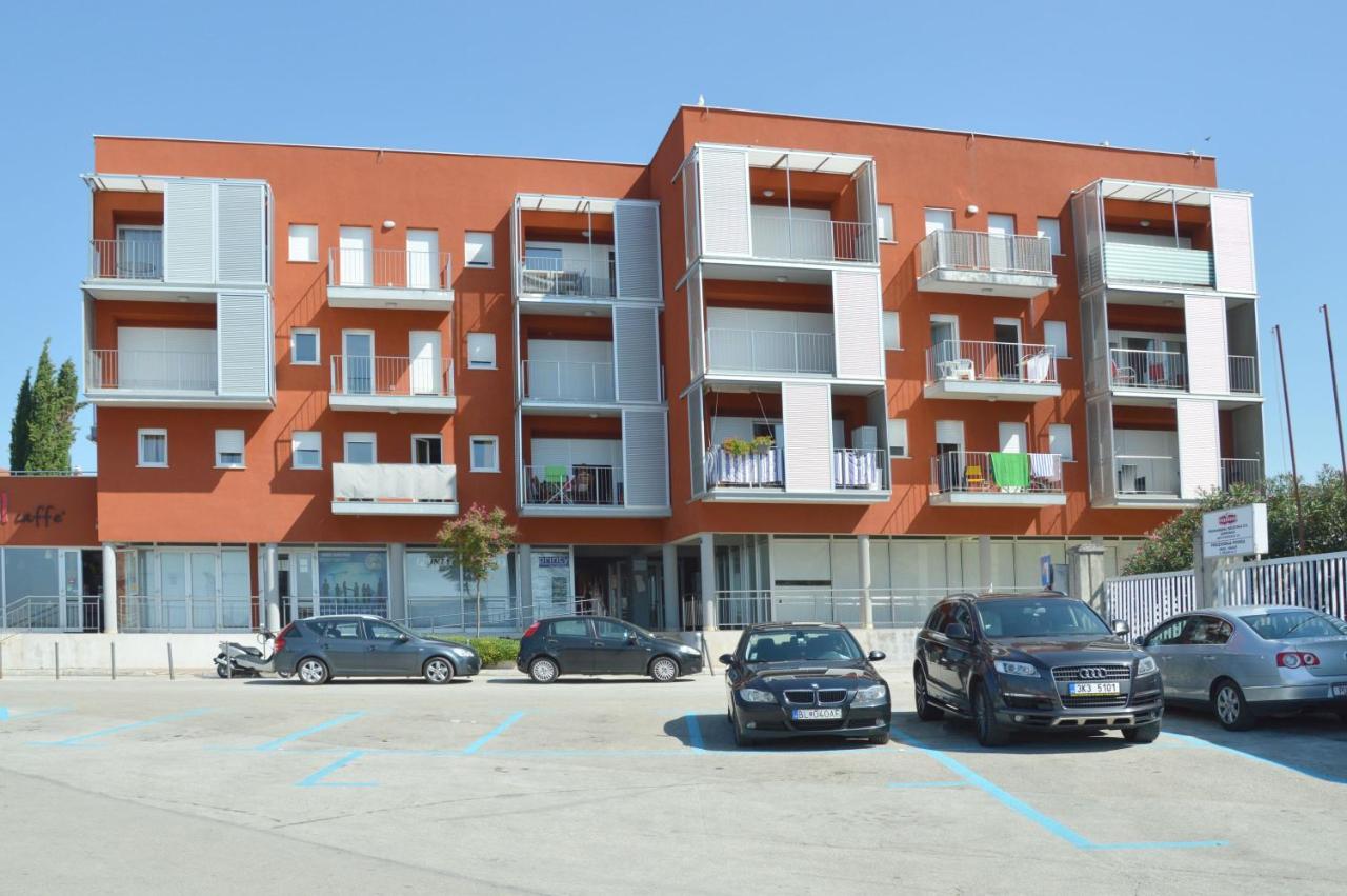Apartment Riva Sea View Умаг Екстер'єр фото